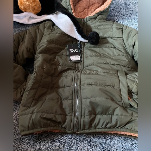 Kids size 8 jacket - Picture 5 of 16